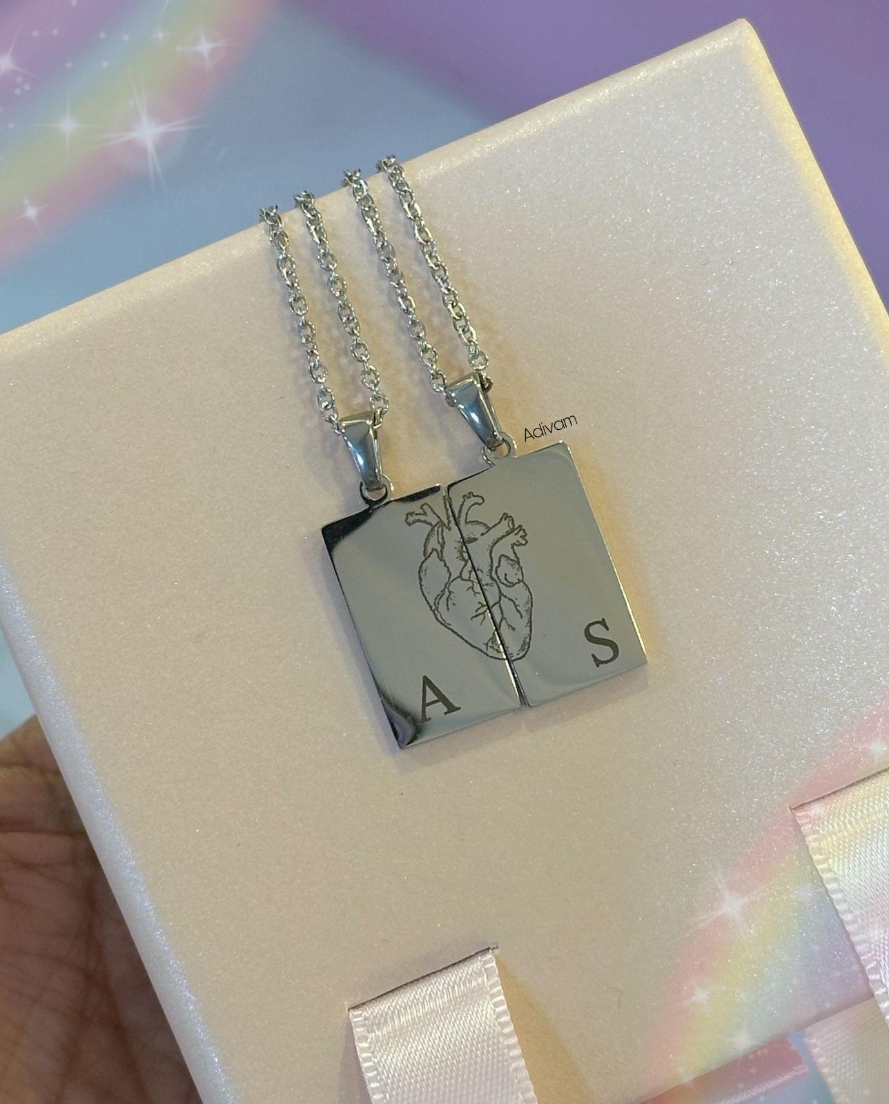 Dúo Collar Plaquitas Corazón Anatómico